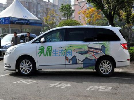 阜南户外车贴喷绘如何保持效果?