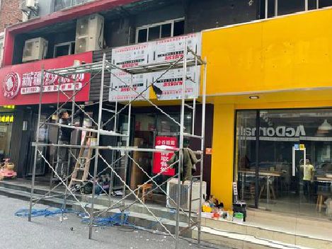 阜南制作广告招牌如何避免它发黄？